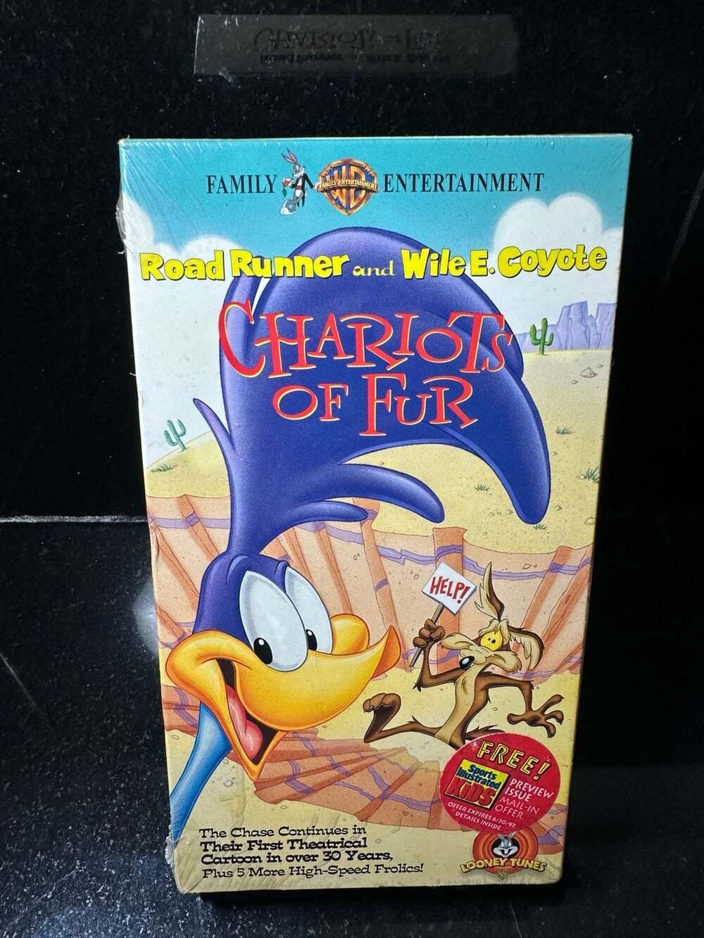 BRAND NEW! Road Runner And Wile E Coyote Chariots Of Fur VHS